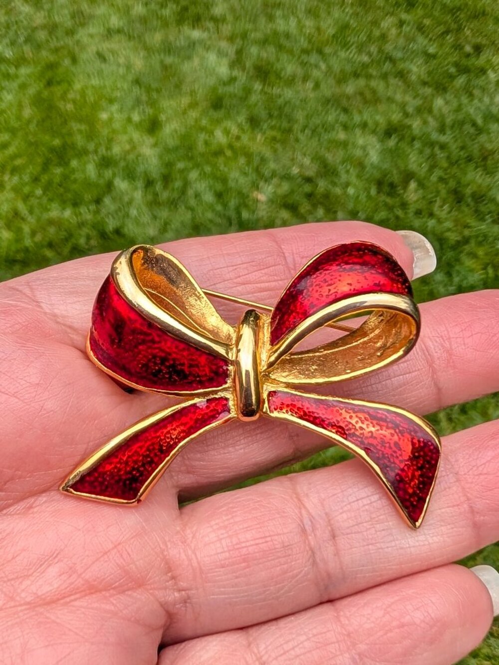 AAI Red Enamel Inlay Bow Brooch - Vintage